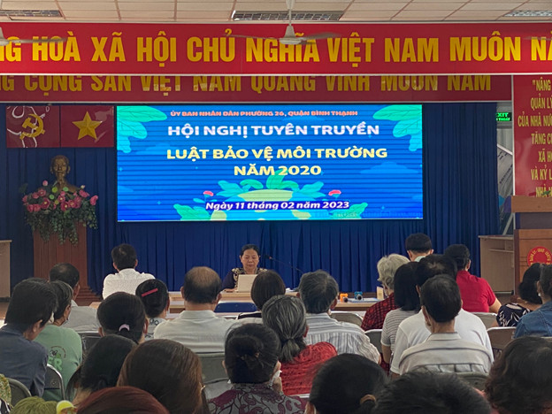 Tuyên truyền Luật An toàn, vệ sinh lao động tại Nhà văn hóa khu phố 1, Phường 26.